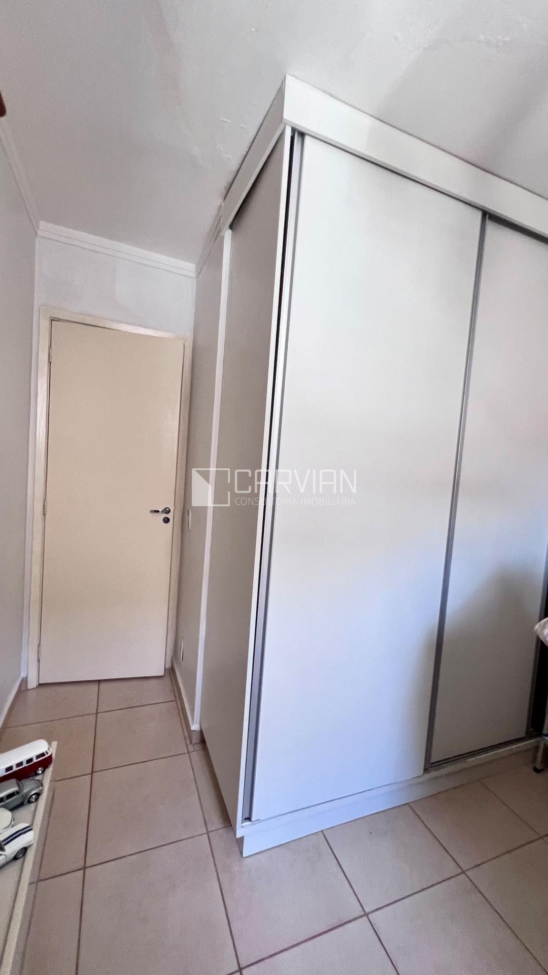 Casa à venda com 3 quartos, 1 suíte, 2 vagas e 202m² no Condomínio Guaporé, Ribeirão Preto (SP) — foto 22 de 30