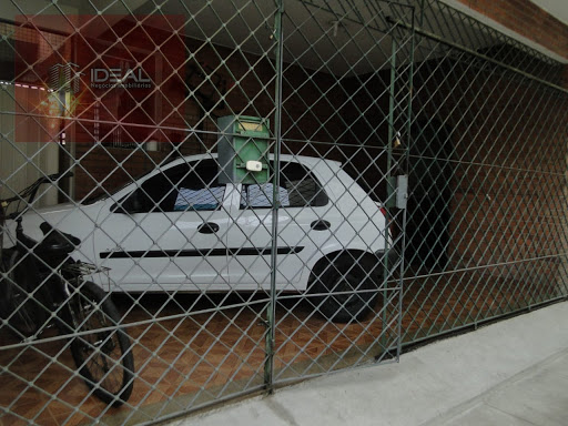 Casa Triplex à venda na Avenida 28 de Março em Campos dos Goytacazes