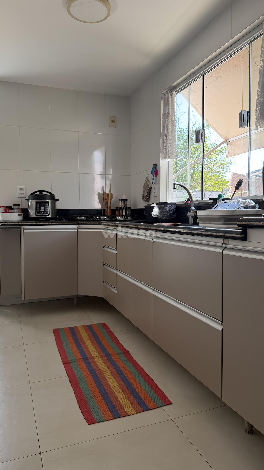 Casa à venda com 4 quartos, 2 suítes, 3 vagas e 220m² no Morada de Laranjeiras, Serra (ES) — foto 9 de 28