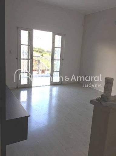 Casa, 3 quartos, 239 m² - Foto 4