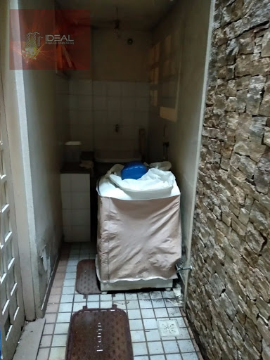 Casa Duplex com aptidão de ser Comercial e Residencial - Térreo Comercial Área de Serviço