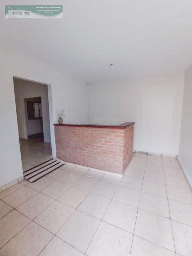 Casa Comercial em Vila Bourghese - Pindamonhangaba, SP