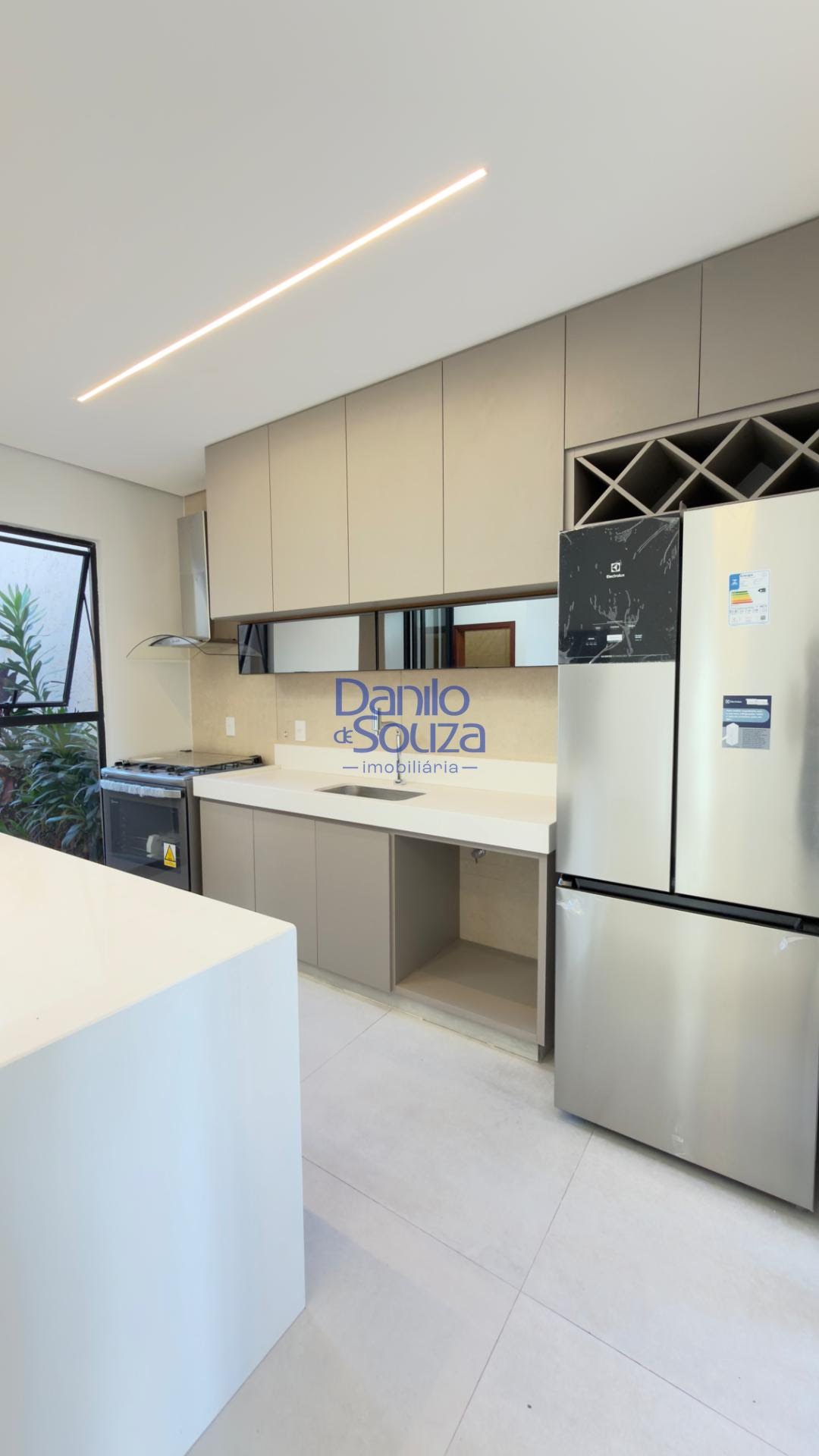 Casa à venda com 3 quartos, 1 suíte, 4 vagas e 360m² no Villagio Park, Araxá (MG) — foto 12 de 30