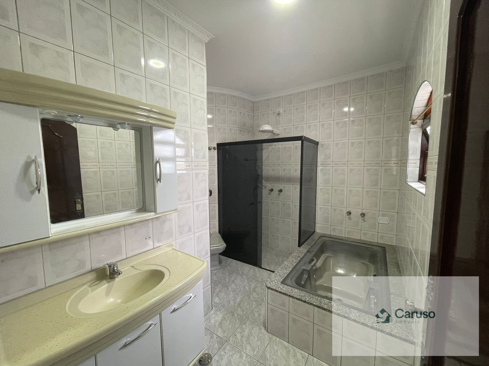 Casa à venda com 3 quartos, 1 suíte, 5 vagas e 259m² no Condomínio Country Club, Arujá (SP) — foto 16 de 23