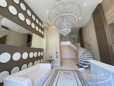 Apartamento para Locação no América, Joinville: 3 Suítes e 140m²