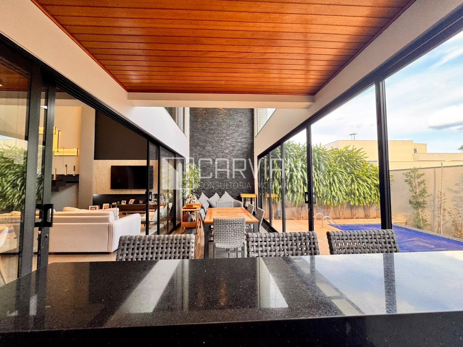 Casa à venda com 3 suítes, 4 vagas e 300m² no Condomínio Portal da Mata, Ribeirão Preto (SP) — foto 17 de 30