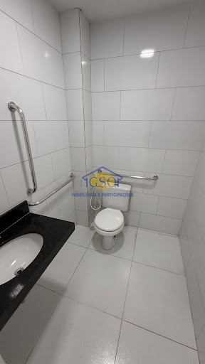 Loja/Salão em Parque Residencial Laranjeiras - Serra, ES