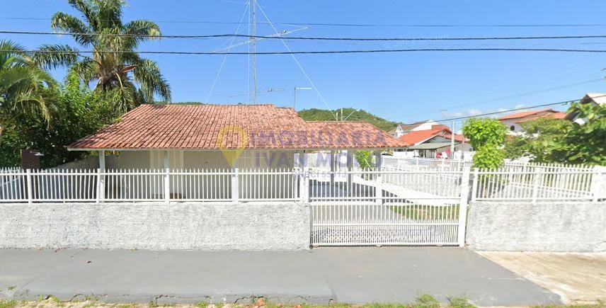 Casa para alugar com 2 quartos, 1 suíte e 2 vagas no Daniela, Florianópolis (SC) — foto 2 de 29