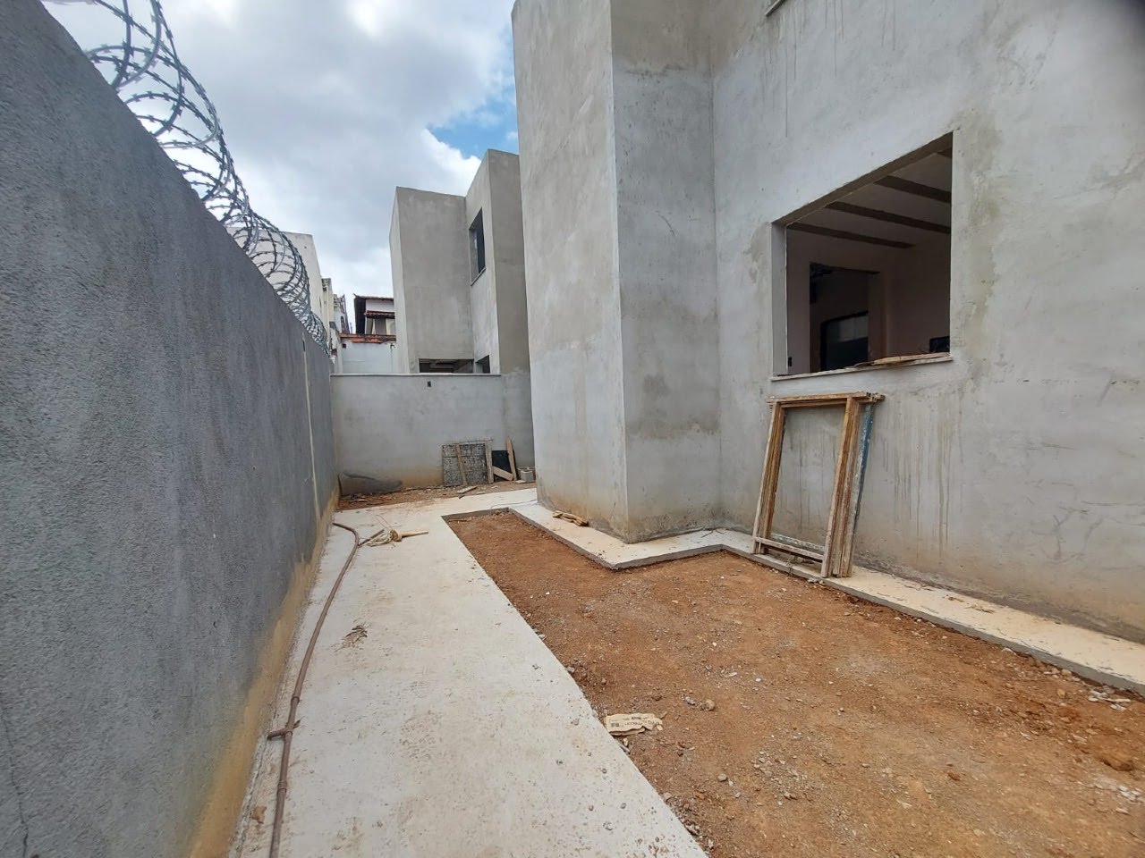 Casa à venda com 3 quartos, 1 suíte, 2 vagas e 86m² no Etelvina Carneiro, Belo Horizonte (MG) — foto 14 de 25