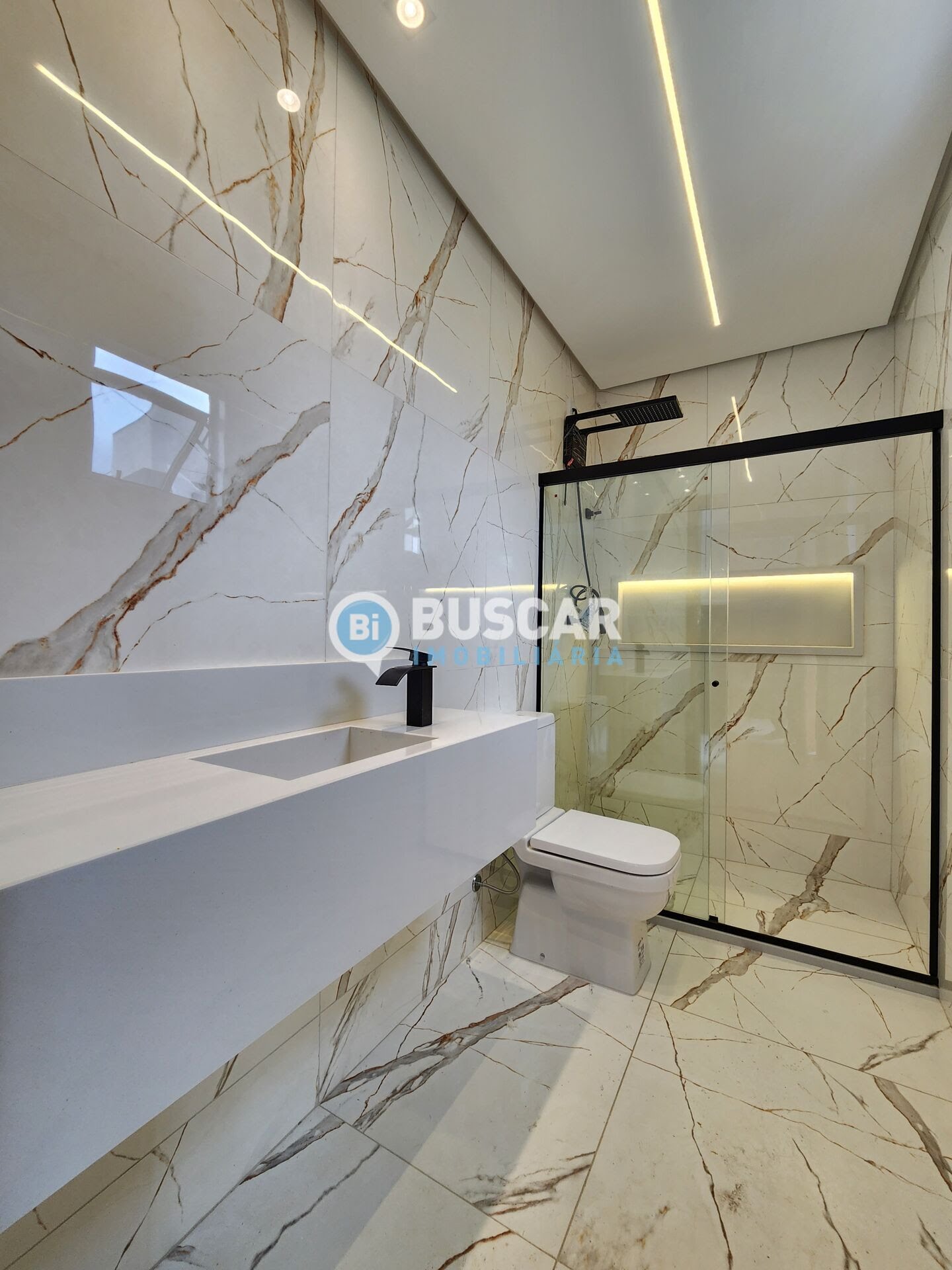 Casa à venda com 4 quartos, 4 suítes, 4 vagas e 307m² no Sim, Feira de Santana (BA) — foto 8 de 21