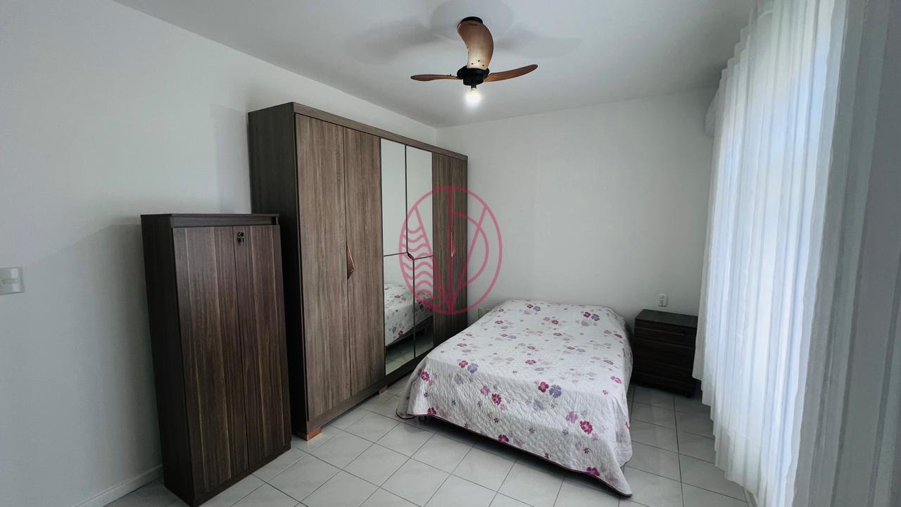 Casa para alugar com 5 quartos, 2 suítes, 4 vagas e 200m² no Buraquinho, Lauro de Freitas (BA) — foto 24 de 30