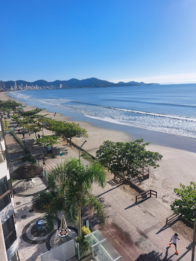 Aluguel de temporada - Apartamento 3 quartos, Frente Mar em Meia Praia  -  Itapema/SC