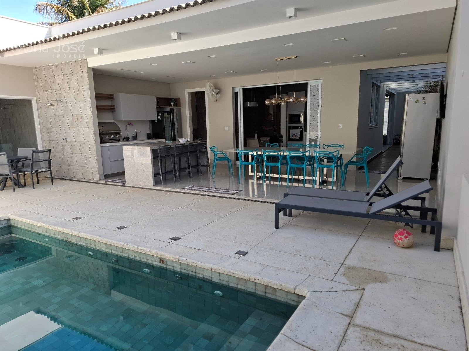 Casa à venda com 4 quartos, 2 suítes, 2 vagas e 400m² no Iporanga, Sete Lagoas (MG) — foto 12 de 30