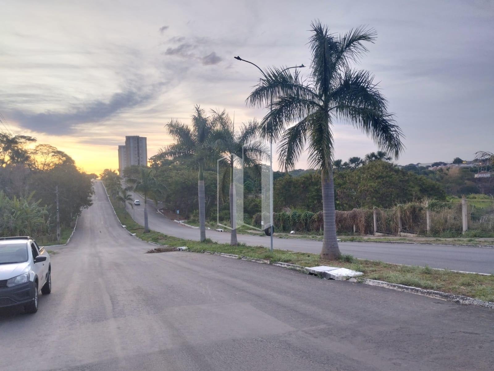 Comercial para alugar com 2 banheiros e 373m² no Parque Itatiaia, Aparecida de Goiânia (GO) — foto 9 de 10