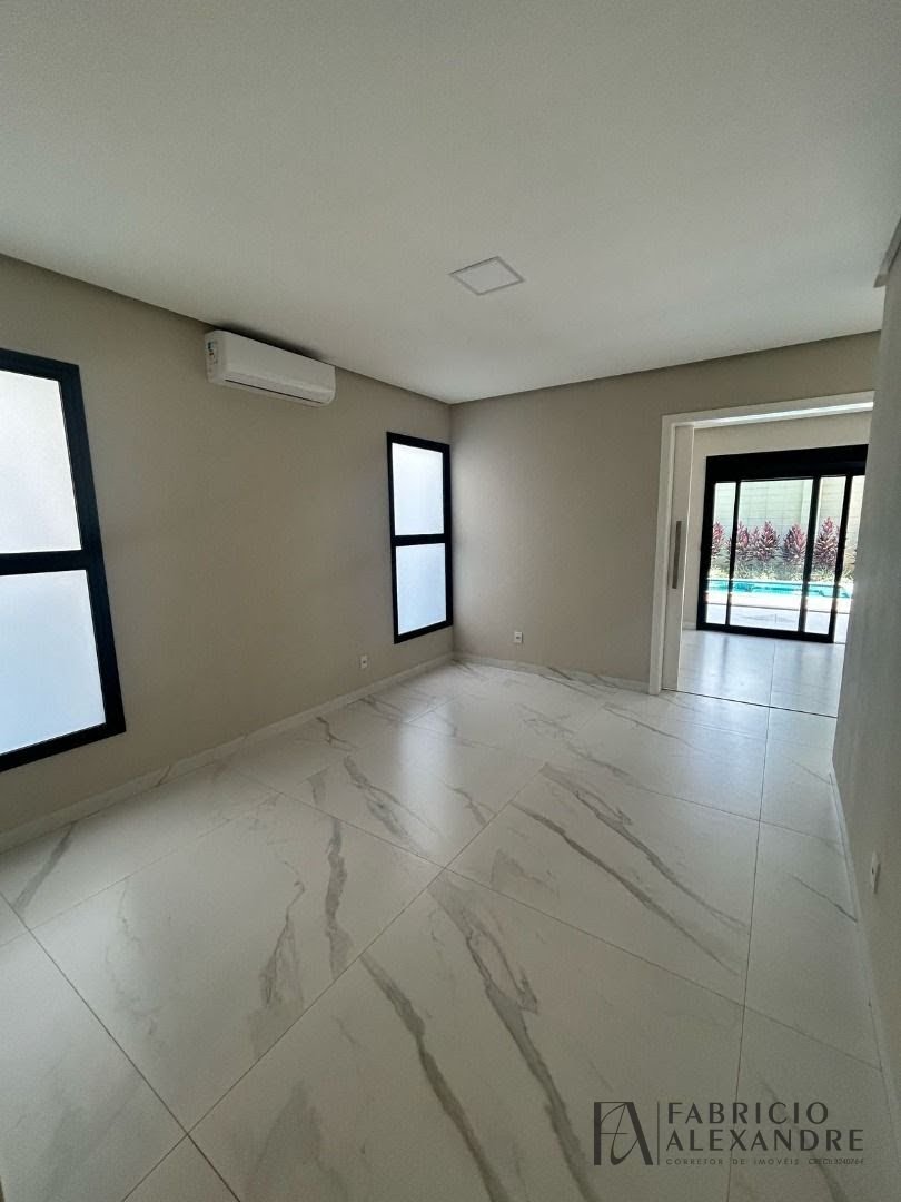 Casa à venda com 4 quartos, 4 suítes, 4 vagas e 350m² no Quinta do Golfe Jardins, São José do Rio Preto (SP) — foto 8 de 14