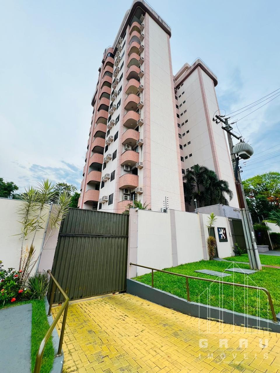 Apartamento no Edifício Lyon  -  Foz do Iguaçu
