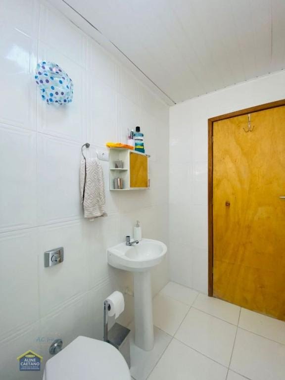 Casa à venda com 3 quartos, 1 suíte, 3 vagas e 150m² no Tupi, Praia Grande (SP) — foto 10 de 30