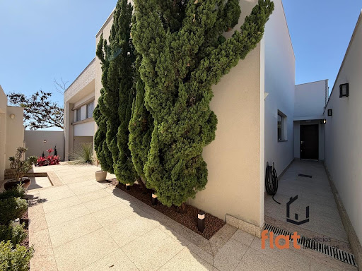 Casa à venda no bairro São José, Pará de Minas | 5 dorms, 330m²