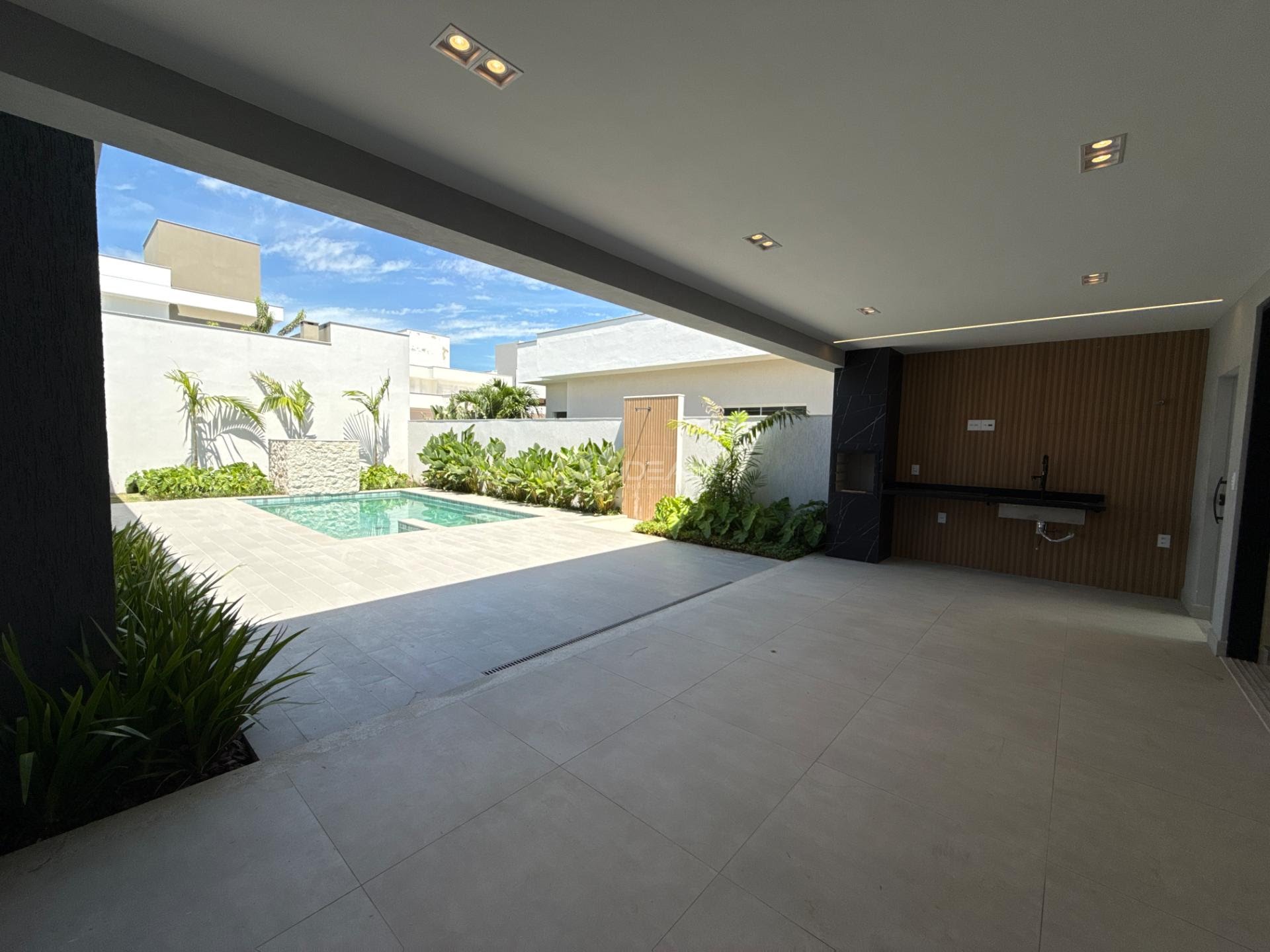 Casa à venda com 3 quartos, 3 suítes, 2 vagas e 230m² no Parque Rodoviário, Campos dos Goytacazes (RJ) — foto 17 de 30