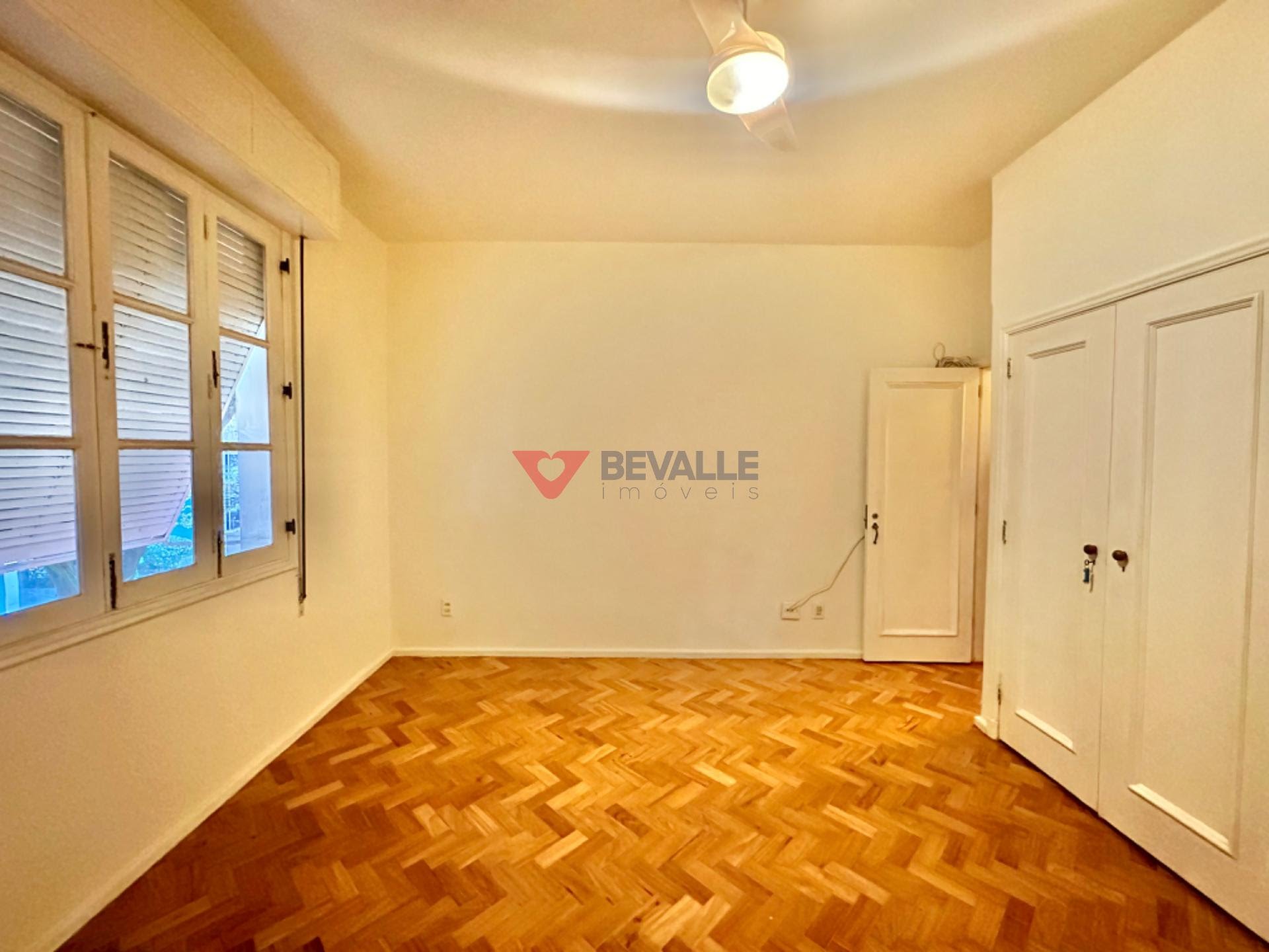 Apartamento à venda com 4 quartos, 1 suíte, 1 vaga e 130m² no Leblon, Rio de Janeiro (RJ) — foto 17 de 30