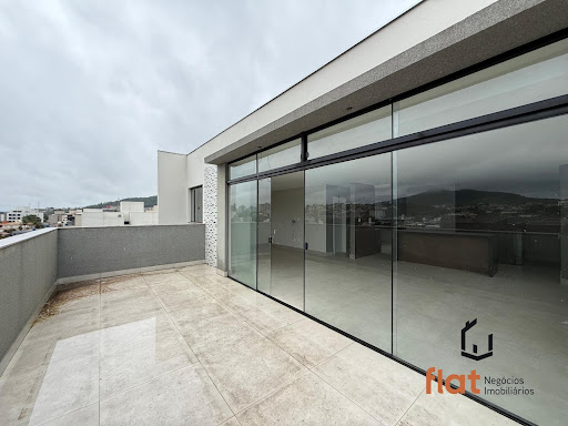 Cobertura à venda no bairro São Luiz, Pará de Minas, 186m², 3 quartos