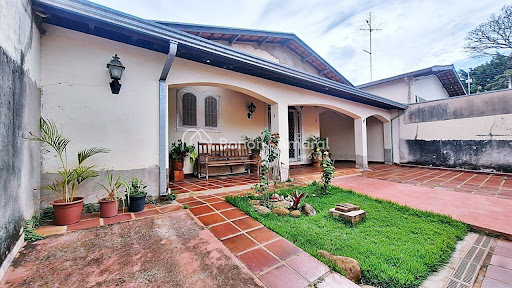 Casa, 3 quartos, 221 m² - Foto 1