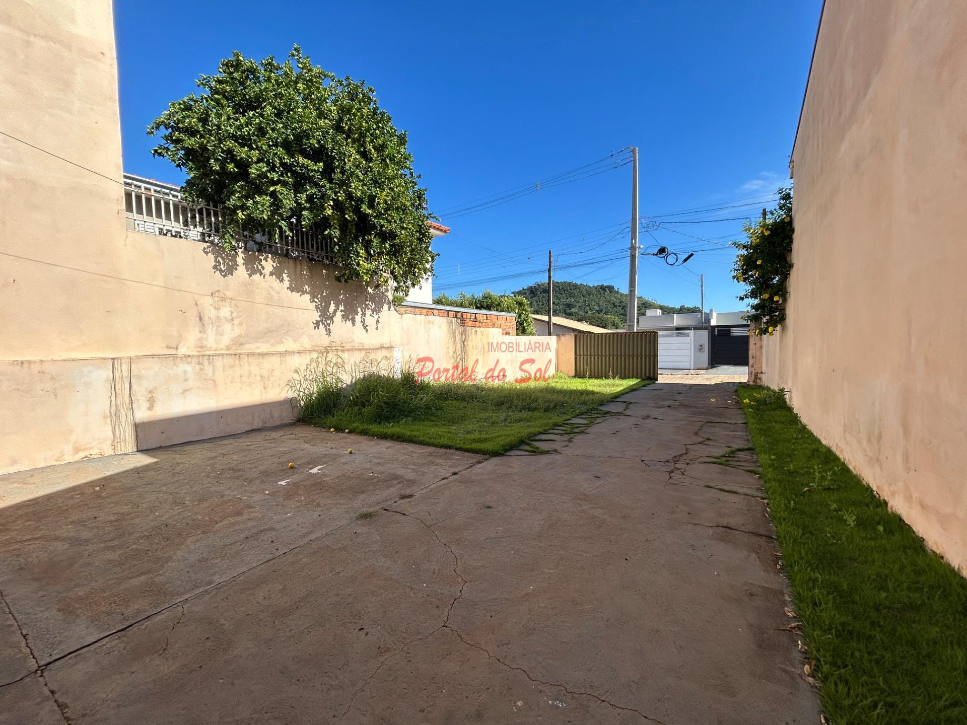 Casa à venda com 2 quartos, 1 banheiro e 92m² no Jardim Santa Crescência, Santo Antônio da Platina (PR) — foto 3 de 11