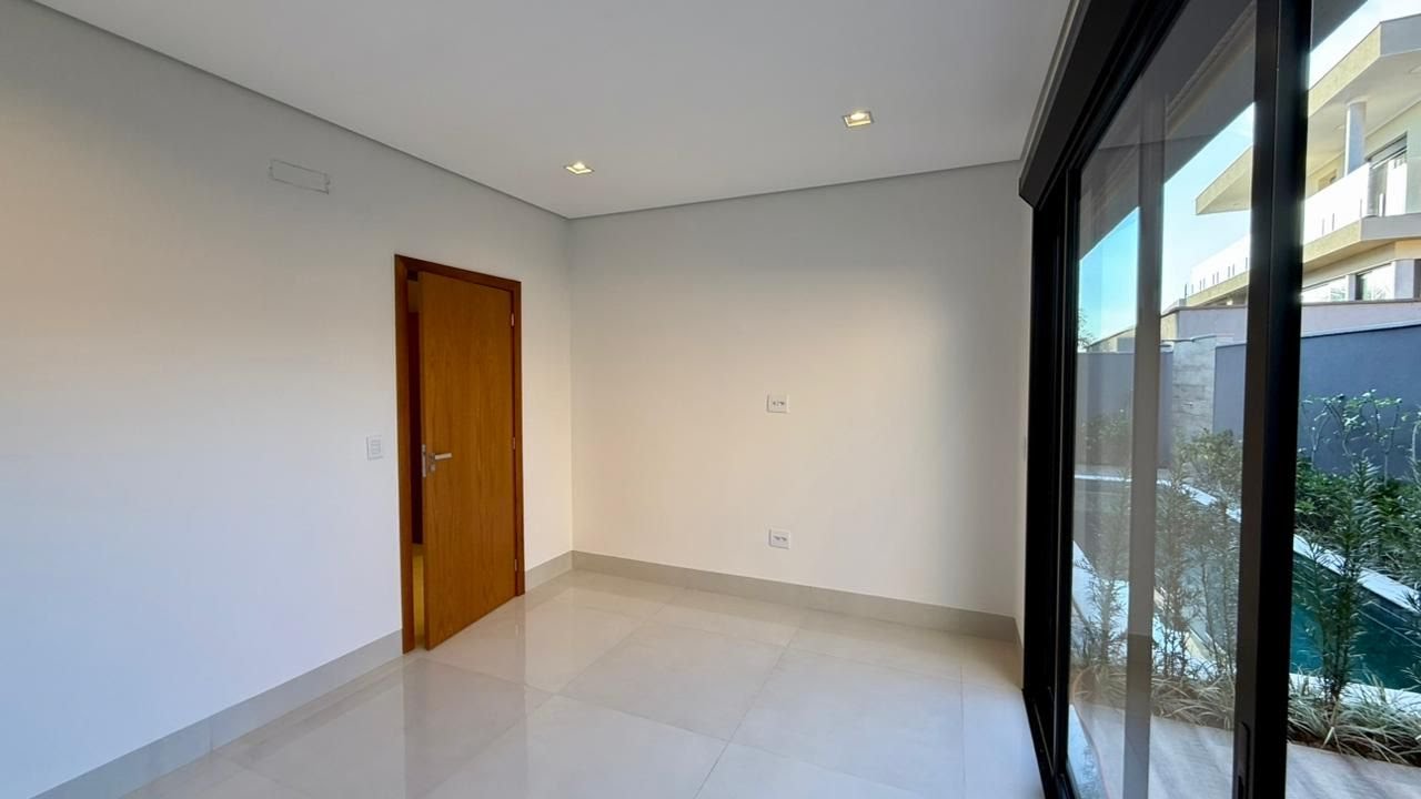 Casa à venda com 4 quartos, 4 suítes, 4 vagas e 263m² no Loteamento Terras de Siena, Ribeirão Preto (SP) — foto 30 de 30