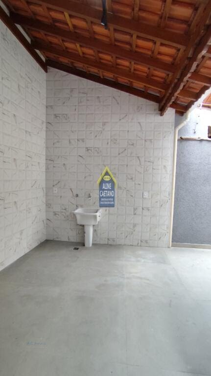 Casa à venda com 3 quartos, 1 suíte, 2 vagas e 110m² no Tupi, Praia Grande (SP) — foto 28 de 30