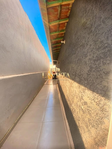 IMAGEM DO CORREDOR LATERAL EXTERNO