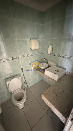 Loja/Salão em Parque Residencial Laranjeiras - Serra, ES
