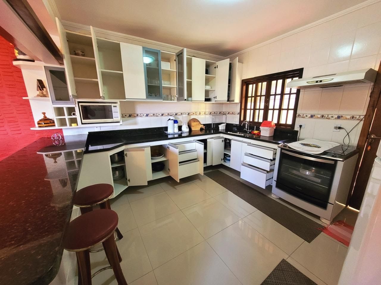 Casa à venda com 3 quartos, 3 banheiros e 150m² no Estufa II, Ubatuba (SP) — foto 5 de 15