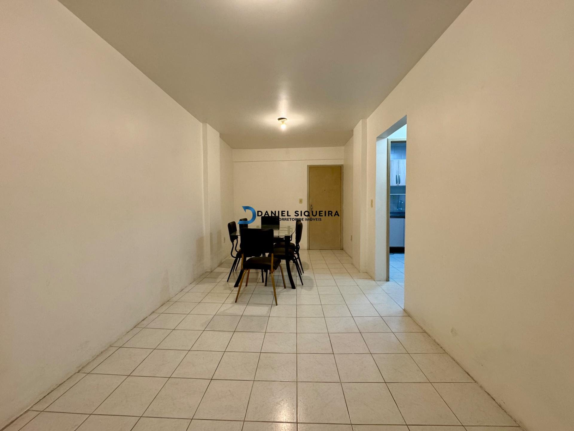 Apartamento à venda com 1 quarto, 1 banheiro e 55m² no Coqueiros, Florianópolis (SC) — foto 2 de 14