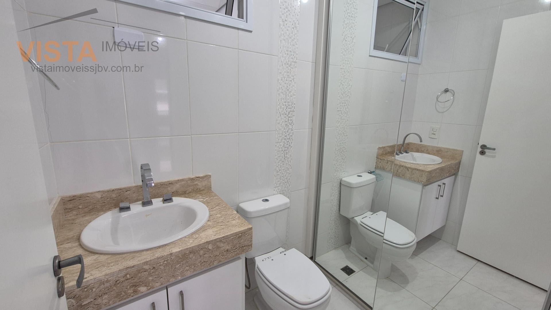 LAVABO COM ARMÁRIO E SAPATEIRA