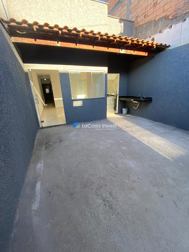 Casa 02 dorm. em Parque de Cologio, Porto Seguro. Imóvel à venda por R$ 320 mil.