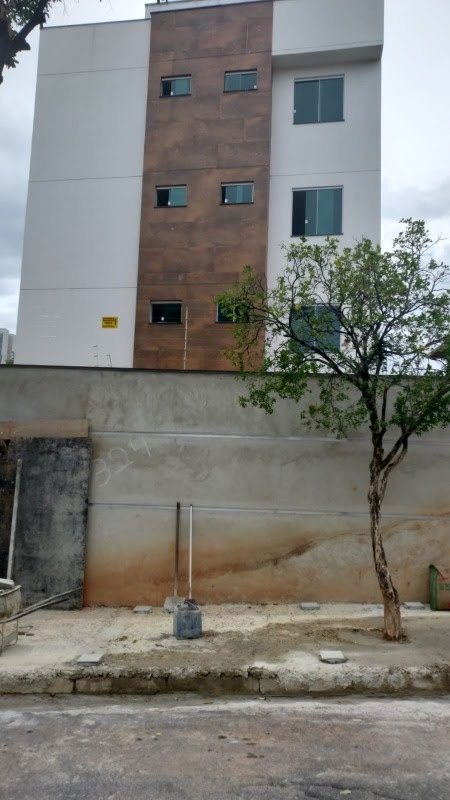 Apartamento à venda com 2 quartos, 1 suíte, 2 vagas e 55m² no Planalto, Belo Horizonte (MG) — foto 2 de 7