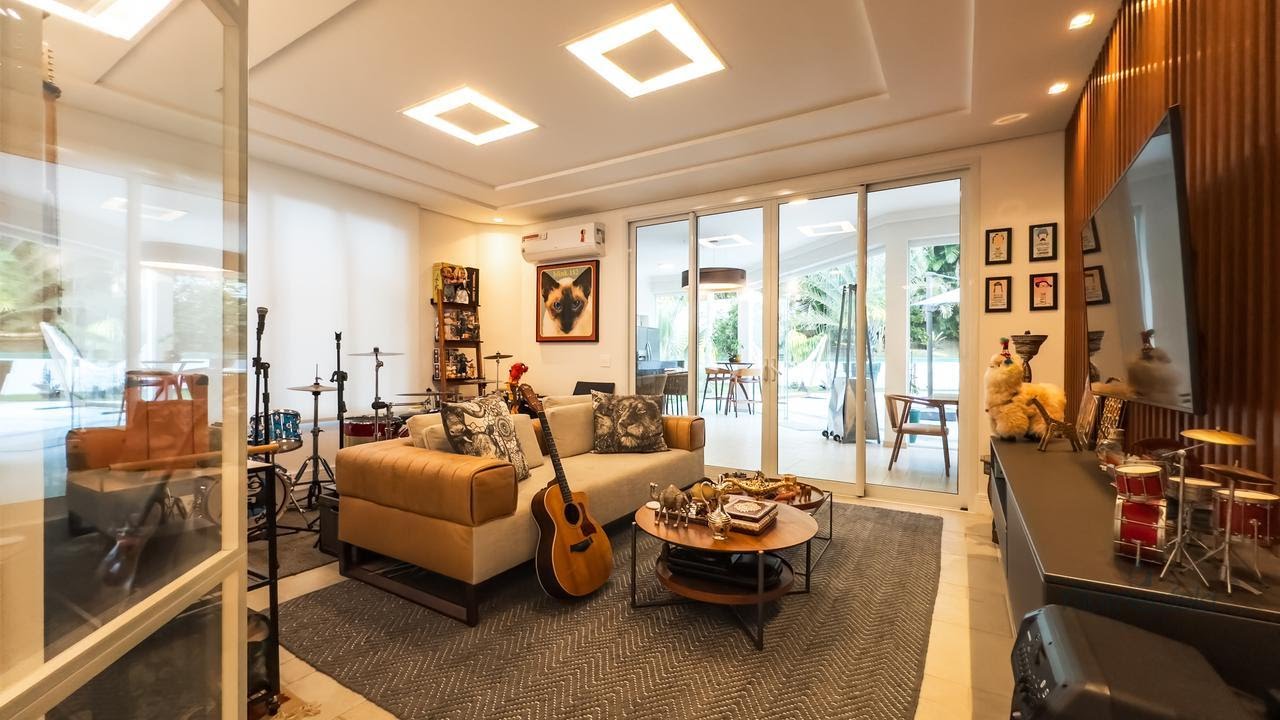 Casa à venda com 4 quartos, 4 suítes, 6 vagas e 640m² no Condomínio Arujazinho III, Arujá (SP) — foto 14 de 29