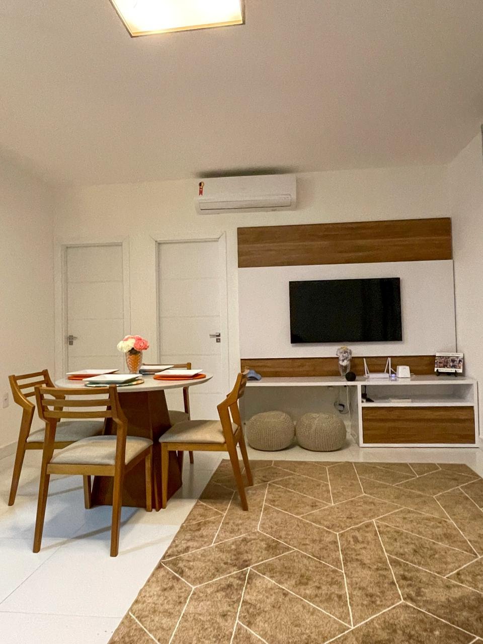 Apartamento à venda com 2 quartos, 1 banheiro, 1 vaga e 70m² no Orla Taperapuã, Porto Seguro — foto principal