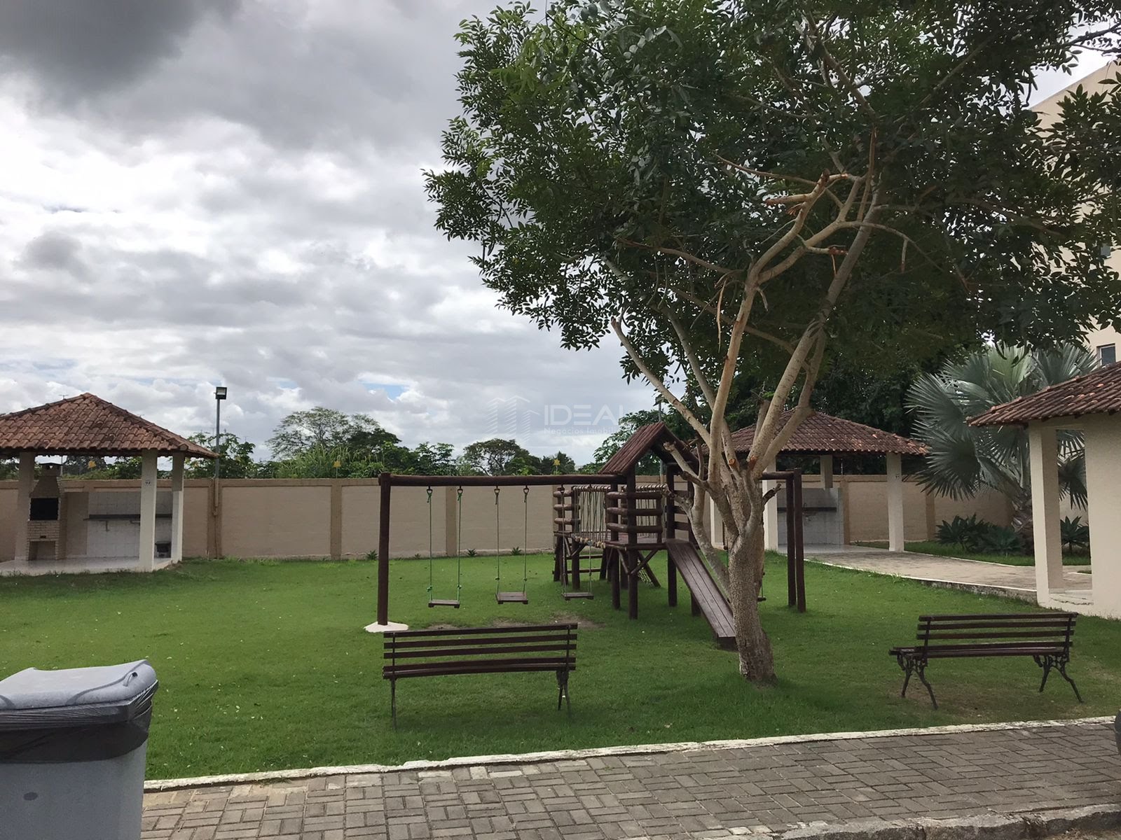 Apartamento de 2 quartos para venda ou locação no Residencial Europa no Jardim das Acácias - Campos dos Goytacazes, RJ