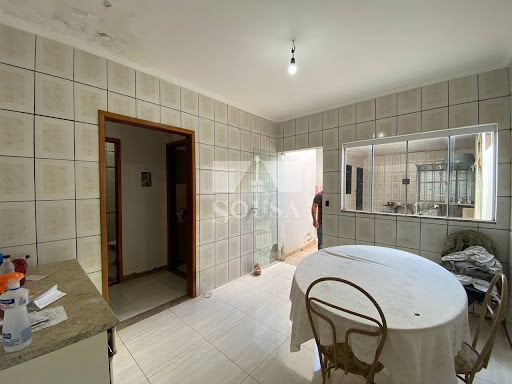 Casa à venda no bairro Santa Mônica em Uberlândia.