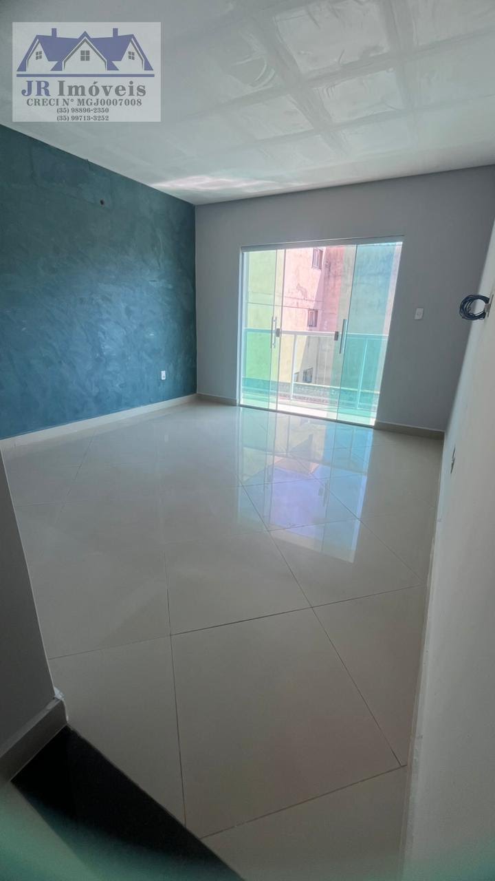 Casa à venda com 4 quartos, 2 banheiros, 1 vaga e 294m² no Centro, Piranguinho (MG) — foto 9 de 21