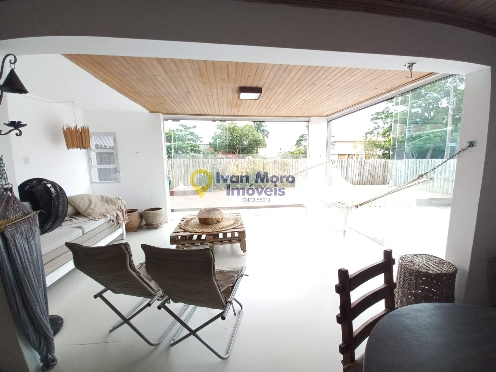 Casa para alugar com 4 quartos, 1 suíte, 3 vagas e 200m² no Daniela, Florianópolis (SC) — foto 29 de 30