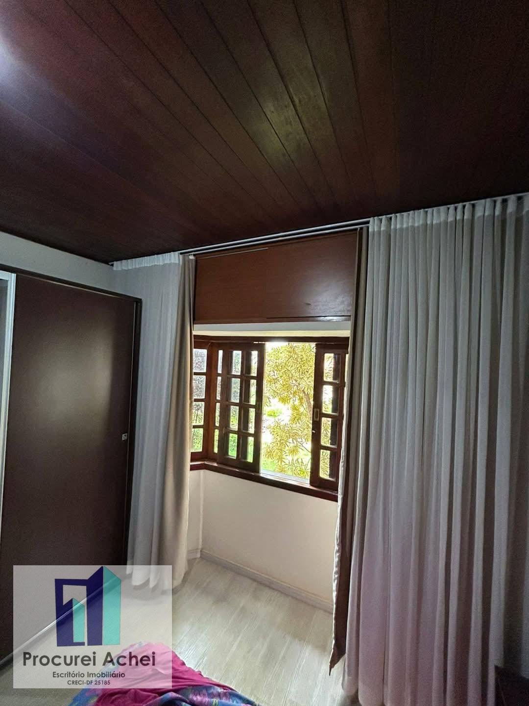 Casa à venda com 3 quartos, 4 banheiros, 4 vagas e 926m² no Setor Habitacional Vicente Pires, Brasília — foto principal