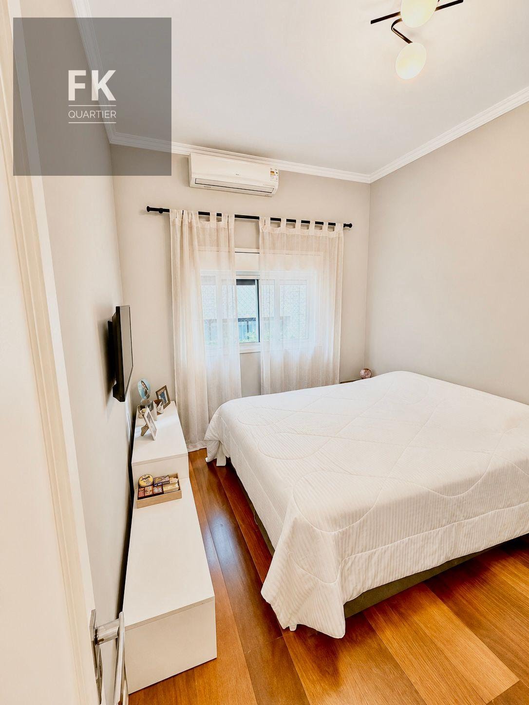Casa à venda com 3 quartos, 1 suíte, 4 vagas e 350m² no Alphaville, Santana de Parnaíba (SP) — foto 17 de 21