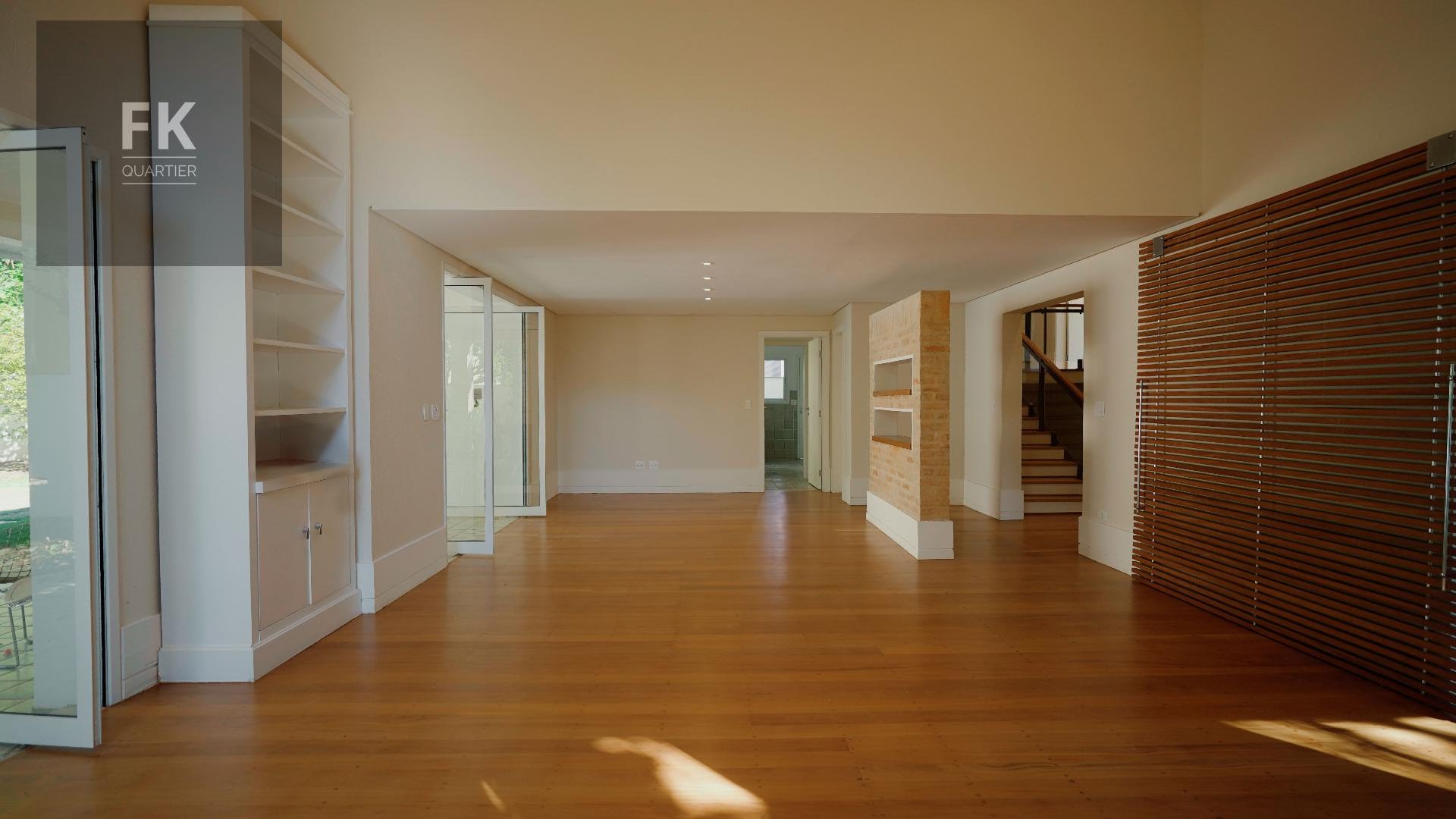Casa à venda com 4 quartos, 4 suítes, 4 vagas e 360m² no Alphaville Conde II, Barueri (SP) — foto 4 de 30