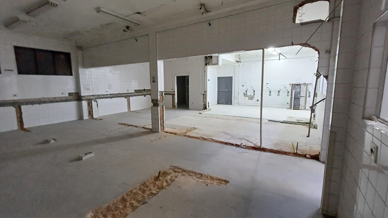Comercial para alugar com 8 banheiros, 5 vagas e 1000m² no Jardim Siriema, Sorocaba (SP) — foto 9 de 28