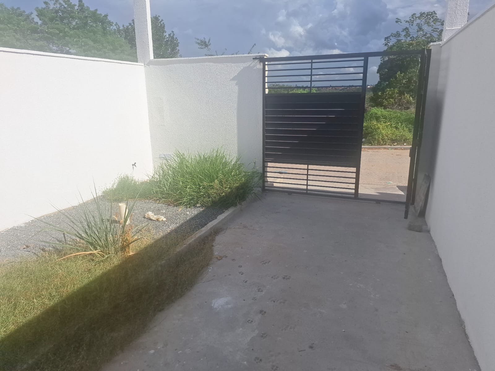 Casa à venda com 2 quartos, 1 banheiro e 150m² no Novo Horizonte, Feira de Santana (BA) — foto 3 de 6