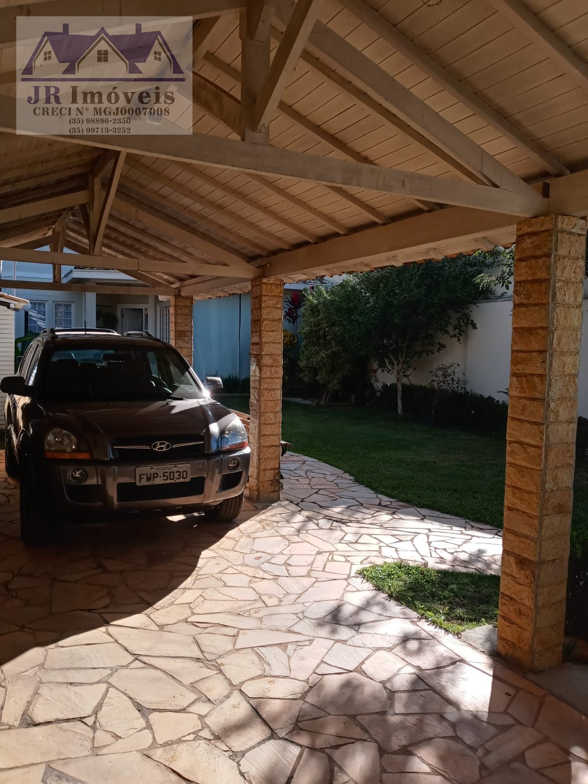 Casa à venda com 3 suítes, 2 vagas e 360m² no Jardim Beira Rio, Piranguinho (MG) — foto 3 de 30