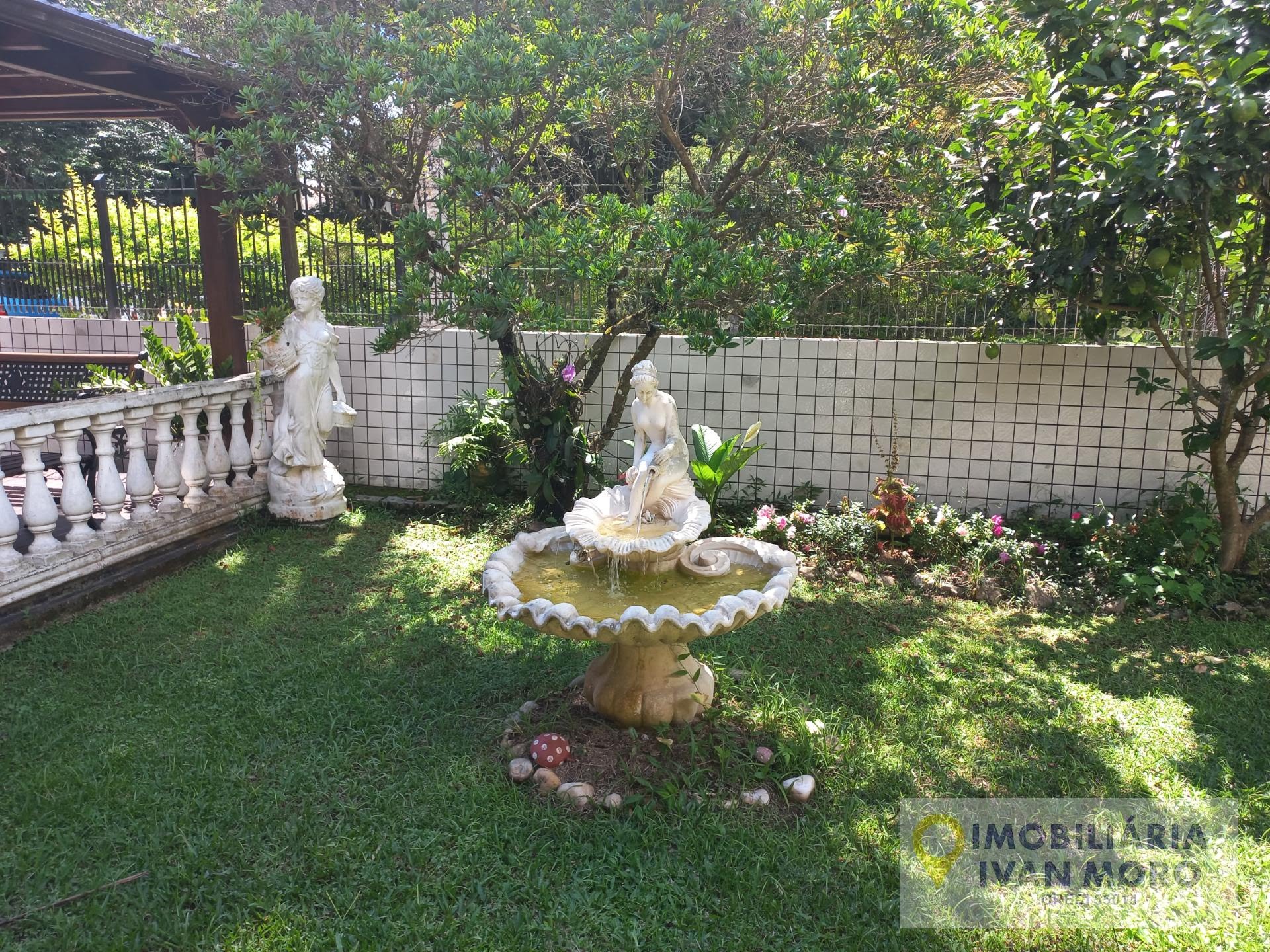 Casa à venda com 5 quartos, 2 suítes, 4 vagas e 219m² no Daniela, Florianópolis (SC) — foto 17 de 30