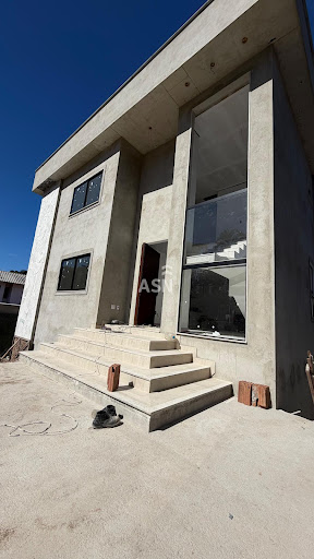 Casa espetacular 4 suítes em Bosque Beira Rio  -  Rio das Ostras